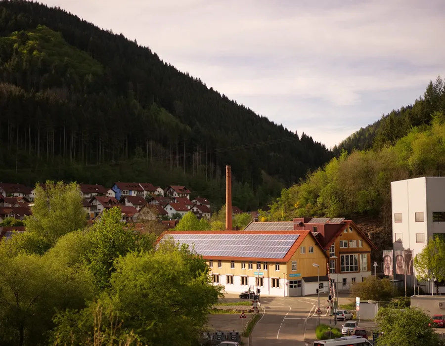 Firmengebäude der Kunststofftechnik Buzzi in Schiltach